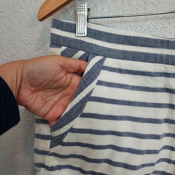 J. Crew Gray & White Striped Shorts Size 6 - Picture 3 of 9